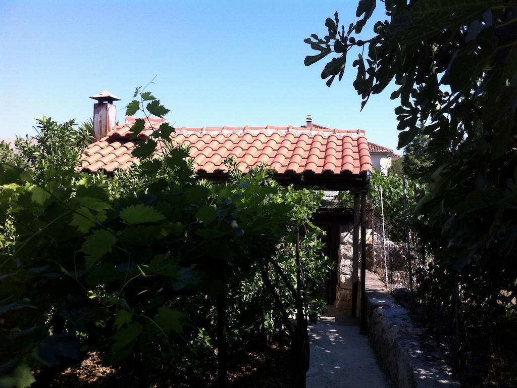 Ive Apartment Trogir