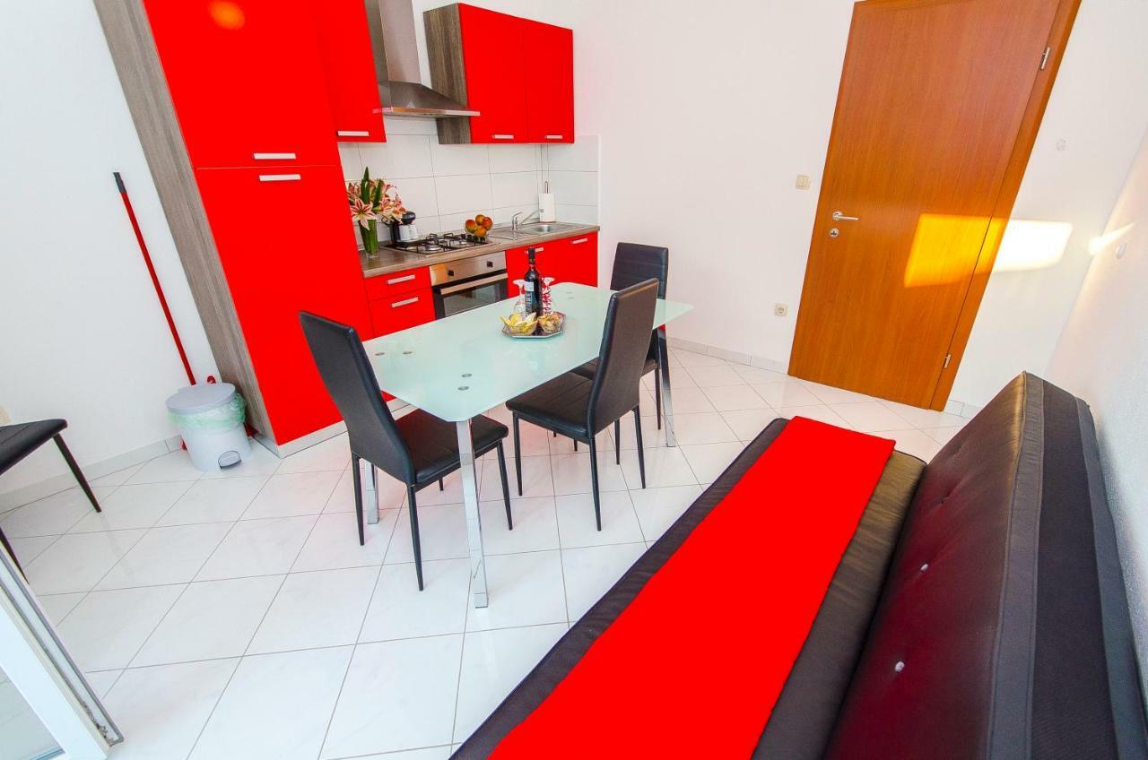 Ive Apartment *